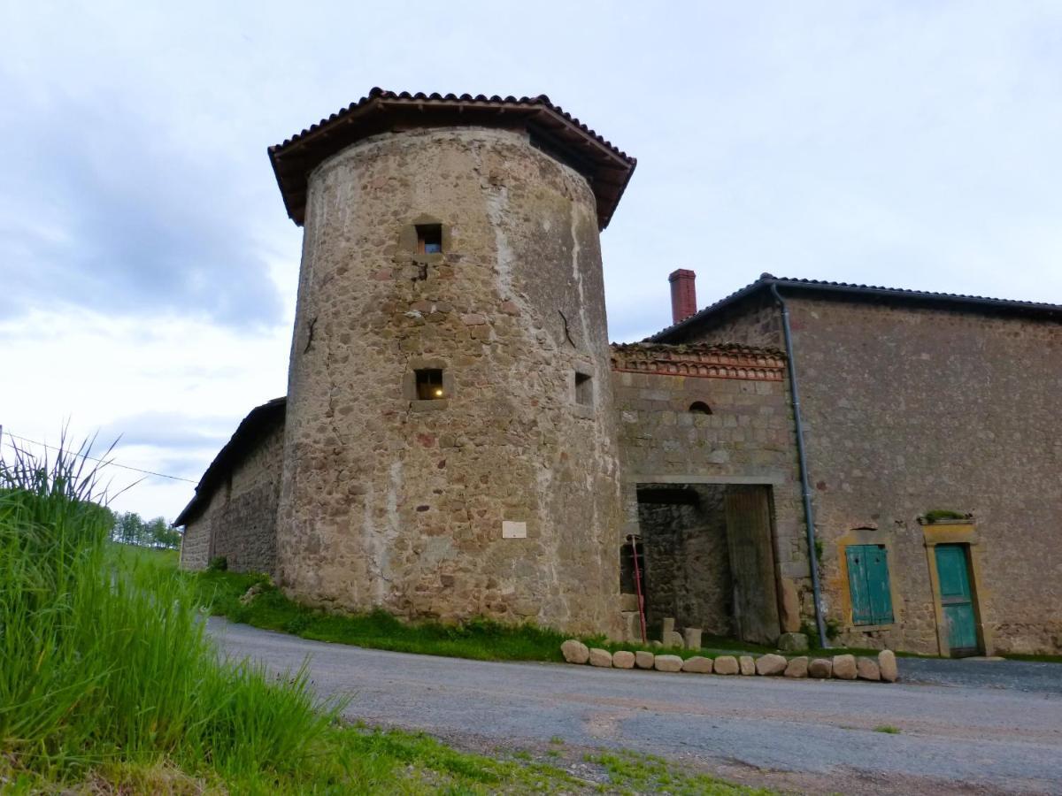 La Tour Du Canet Longessaigne Bagian luar foto