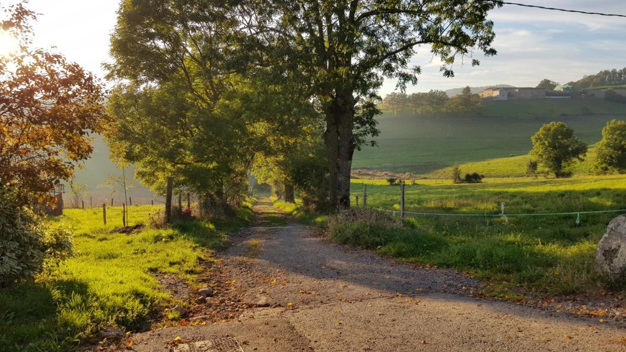 La Tour Du Canet Longessaigne Bagian luar foto